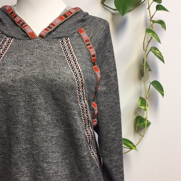 Heather Gray Cropped Boho Hoodie Sweater Top - Picture 4 of 7